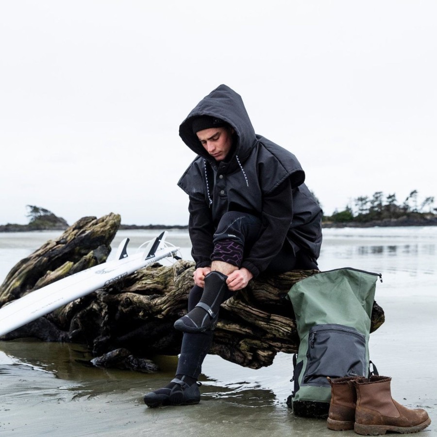 Ponchos Slowtide | Waterproof Changing Poncho